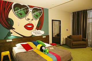 Отель Emigrand Art Hotel Ужгород Большой двухместный номер с 1 кроватью или 2 отдельными кроватями-2